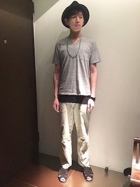 「TAKAHIROMIYASHITATheSoloIst.（タカヒロミヤシタザソロイスト）のアイテム（チノパンツ）」を使った、hAoさん（メンズ・176cm）の夏コーディネート