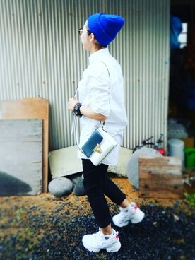「ビッグシャツ」｜「アイテム（ニットキャップ/ビーニー）」を使った、Aの海さん（レディース・155cm）の秋コーディネート