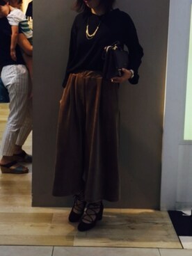 「earth music&ecology（アースミュージックアンドエコロジー）のアイテム（クラッチバッグ、レッド系）」を使った、yoshiepiyoさん（レディース・159cm）の秋コーディネート