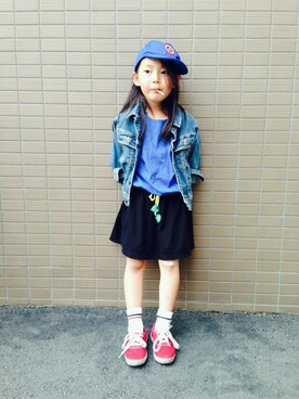 「von（ボン）のアイテム」を使った、von girlsさん（キッズ・120cm）の秋コーディネート