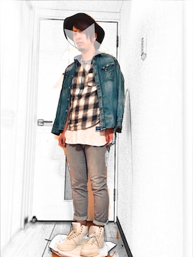 「HARE（ハレ）のアイテム（Tシャツ/カットソー、グレー系）」を使った、u&tさん（メンズ・173cm）の秋コーディネート