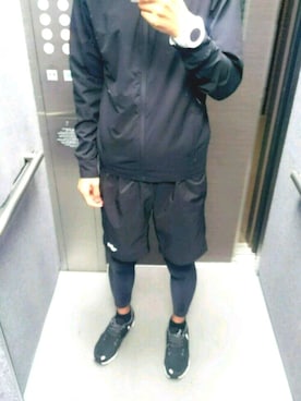 「ランニングスタイル」｜「アイテム（マウンテンパーカー）」を使った、reさん（メンズ・177cm）の冬コーディネート