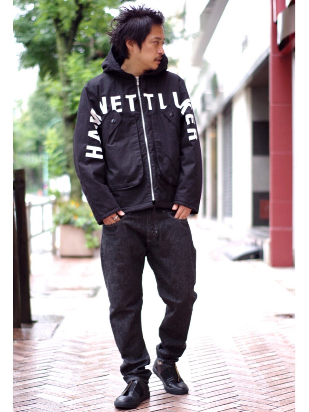 「コラボ、黒、ハムネット、LUKER」｜「LUKER BY NEIGHBORHOODの【HAMNETT×LUKER】 SKINNY / 12OZ-PT（デニムパンツ、ブラック系）」を使った、MURAsanさん（メンズ・176cm）の秋コーディネートの1枚目の写真