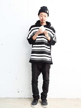 「adidas SLVR（アディダスシルバー）のアイテム」を使った、takuyaishiharaさん（メンズ・178cm）の春コーディネート