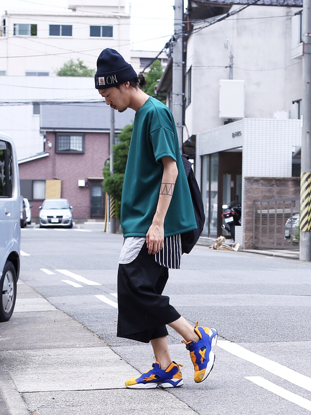 「ロング丈、ビッグT、ビッグシルエット、スニーカー、iCON.、N.HOOLYWOOD、juvenile hall rollcall、reebok、ポンプフューリー」｜「N.HOOLYWOODのアイテム（Tシャツ/カットソー、グリーン系）」を使った、takuyaishiharaさん（メンズ・178cm）の夏コーディネートの1枚目の写真