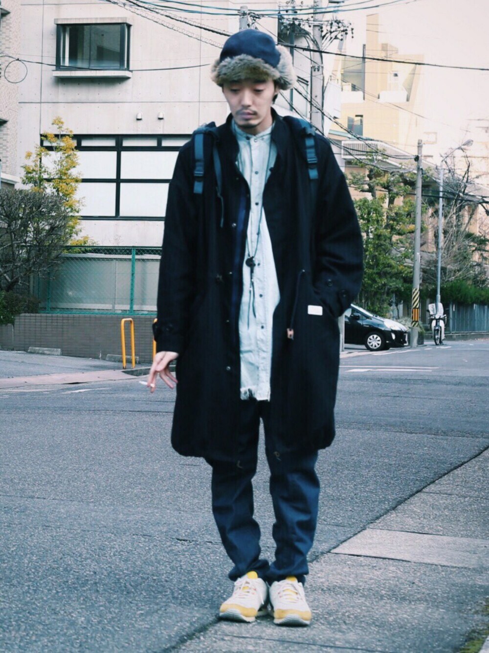 「UNIVERSAL PRODUCTS、name.、SASQUATCHfabrix、visvim、nonnative、asics、digawel、Onitsuka Tiger、ファー帽子、デニム」｜「onitsukatiger × DIGAWELのアイテム（スニーカー、その他）」を使った、takuyaishiharaさん（メンズ・178cm）の冬コーディネートの1枚目の写真