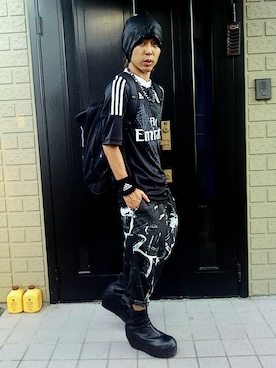 「家の前」｜Royさん（メンズ・162cm）の夏コーディネート