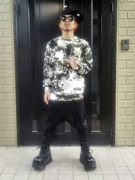 「off white（オフホワイト）のアイテム」を使った、Royさん（メンズ・162cm）の夏コーディネート