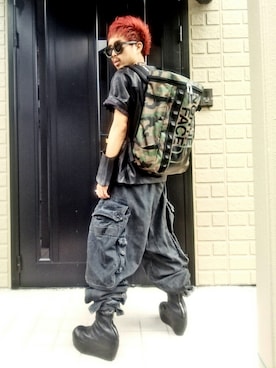 「アイテム（バングル/リストバンド）」を使った、Royさん（メンズ・162cm）の夏コーディネート