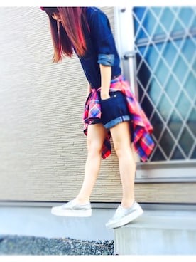 「腰巻きスタイル」｜「アイテム（つなぎ/オールインワン）」を使った、sakuさん（レディース・160cm）の秋コーディネート