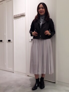 「タートルネック」｜「アイテム（ライダースジャケット）」を使った、Iwamotoさん（レディース・160cm）の秋コーディネート