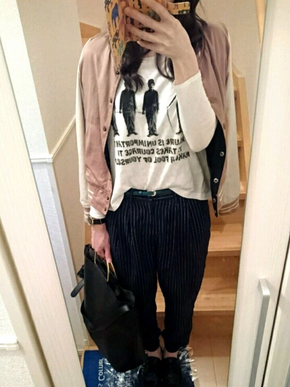 「チャップリン、秋のコーデ」｜「JEANASISのアイテム（Tシャツ/カットソー、ホワイト系）」を使った、まちこさん（レディース・161cm）の秋コーディネートの1枚目の写真