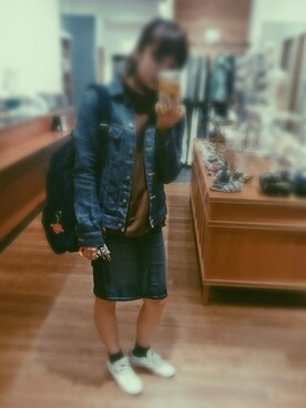 「GU（ジーユー）の（GU）デニムルックタイトスカートＤ（Skirts、ブルー系）」を使った、重松美咲さん（レディース・160cm）の秋コーディネート