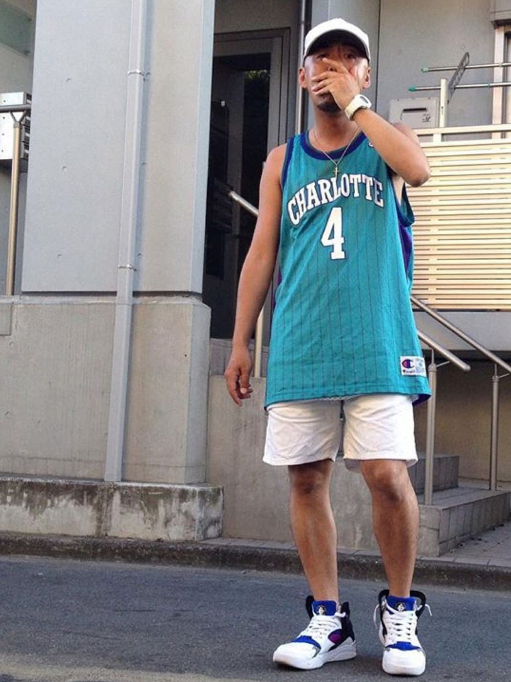 「Champion、championjersey、NIKE、ハラチ、hurache、NBA」｜「NIKEのアイテム（キャップ、ホワイト系）」を使った、A-MASTERさん（メンズ・170cm）の秋コーディネートの1枚目の写真