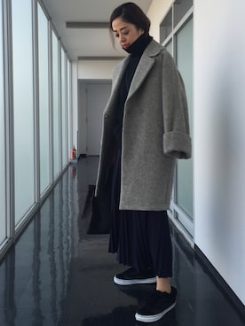 「プリーツ」｜「アイテム（チェスターコート）」を使った、Ray BEAMS Directorさん（レディース・165cm）の冬コーディネート