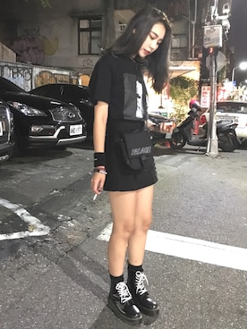 「palace」｜「アイテム（ブーツ）」を使った、Anta J.さん（レディース・170cm）の秋コーディネート