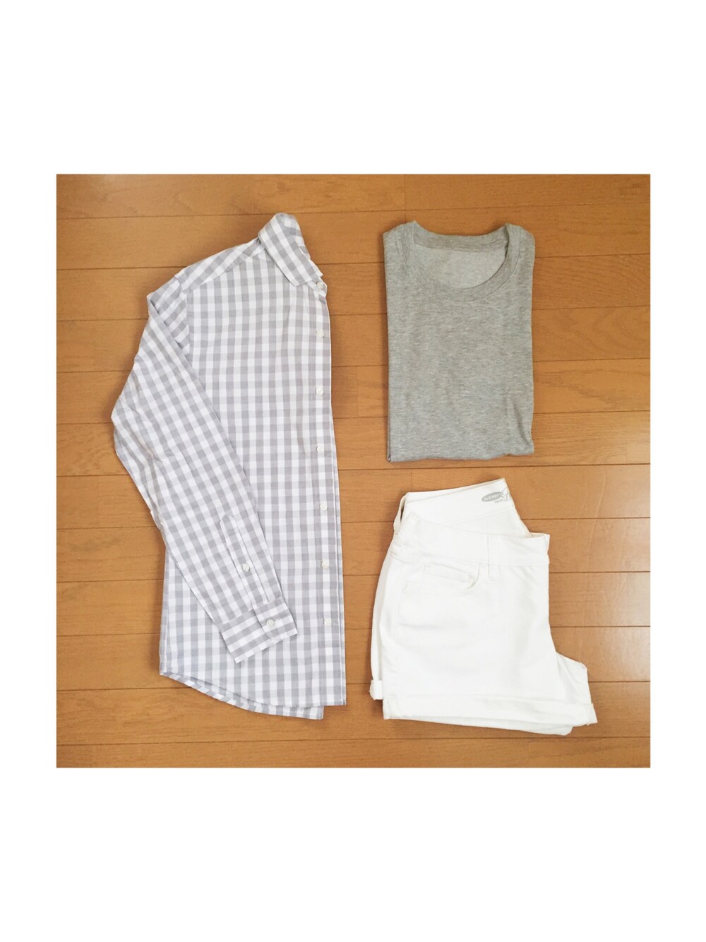 「UNIQLO、old navy、GU、プチプラ、グレー、ショートパンツ、こしまきスタイル、シンプル、手抜き、ギンガムチェック」｜「GUのアイテム（シャツ/ブラウス、グレー系）」を使った、ayameさん（レディース・152cm）の夏コーディネートの1枚目の写真
