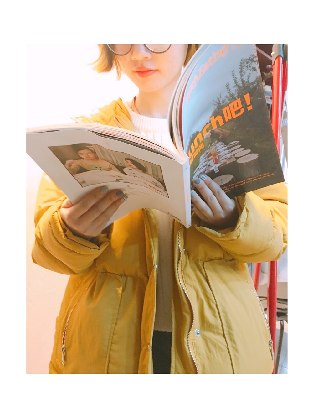 「school」｜「no brandのアイテム（ダウンジャケット/コート、イエロー系）」を使った、bubble_vikiiさん（レディース・156cm）の冬コーディネートの1枚目の写真