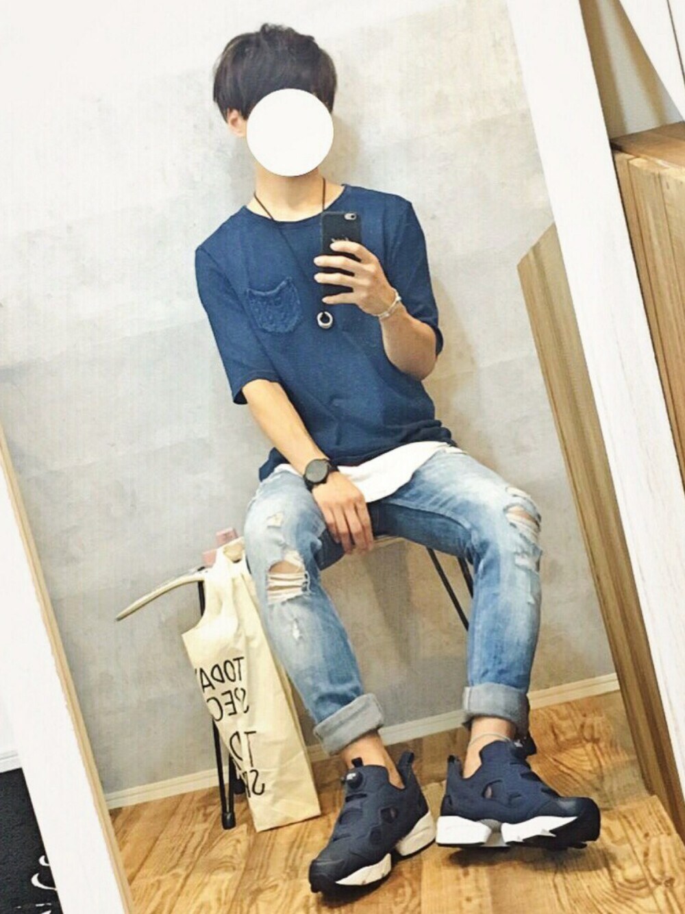 「シンプル、夏、休日スタイル、夏コーデ、ポケットＴシャツ、デニム、シンプルコーデ、ネイビー、J.FERRY、BAYFLOW(BAYFLOW)」｜「J.FERRYのインディゴポケットプルオーバー（Tシャツ/カットソー、ブルー系）」を使った、gakuさん（メンズ・173cm）の夏コーディネートの1枚目の写真