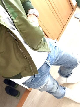 「ホワイトスニーカー」｜「アイテム（ブルゾン）」を使った、くにさん（メンズ・168cm）の冬コーディネート