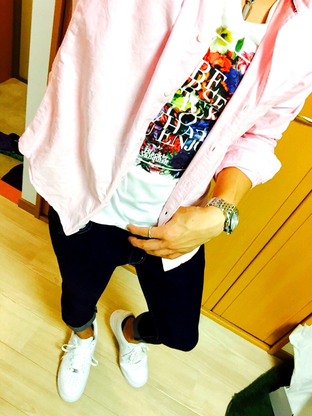 「オトナカジュアル、ピンク、シャツスタイル、ユニクロ、トレンド、Doシンプル部、NIKE、秋のコーデ、エアフォースワン、VANQUISH」｜「POLICEのアイテム（ネックレス、シルバー系）」を使った、くにさん（メンズ・167cm）の秋コーディネートの1枚目の写真