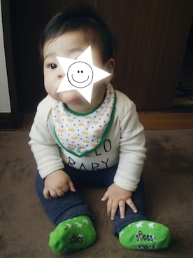 「アイテム（ママ＆ベビー、グリーン系）」を使った、T1さん（キッズ・70cm）の秋コーディネート