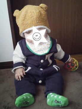 「アイテム（ママ＆ベビー、グリーン系）」を使った、T1さん（キッズ・70cm）の秋コーディネート