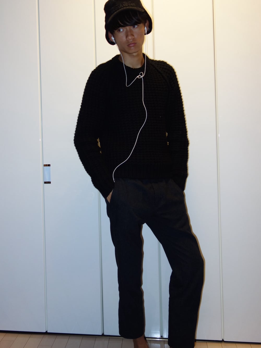 「南船場」｜「DIESELのアイテム（キャップ、ブラック系）」を使った、yo16さん（メンズ・177cm）の秋コーディネートの1枚目の写真