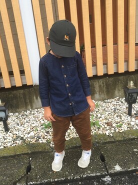 「petit main（プティマイン）のアイテム（チノパンツ）」を使った、kiyoさん（キッズ・110cm）の秋コーディネート