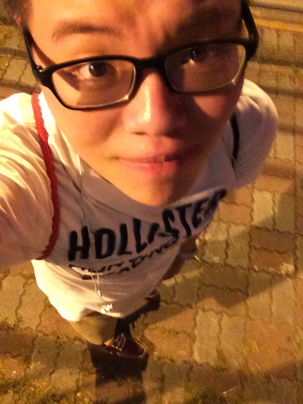 「white、school、hot、happy、street、night、daily look、Taiwan、TAIPEI」｜「snailのアイテム（その他シューズ、ブラウン系）」を使った、진일상さん（メンズ・175cm）の秋コーディネートの1枚目の写真