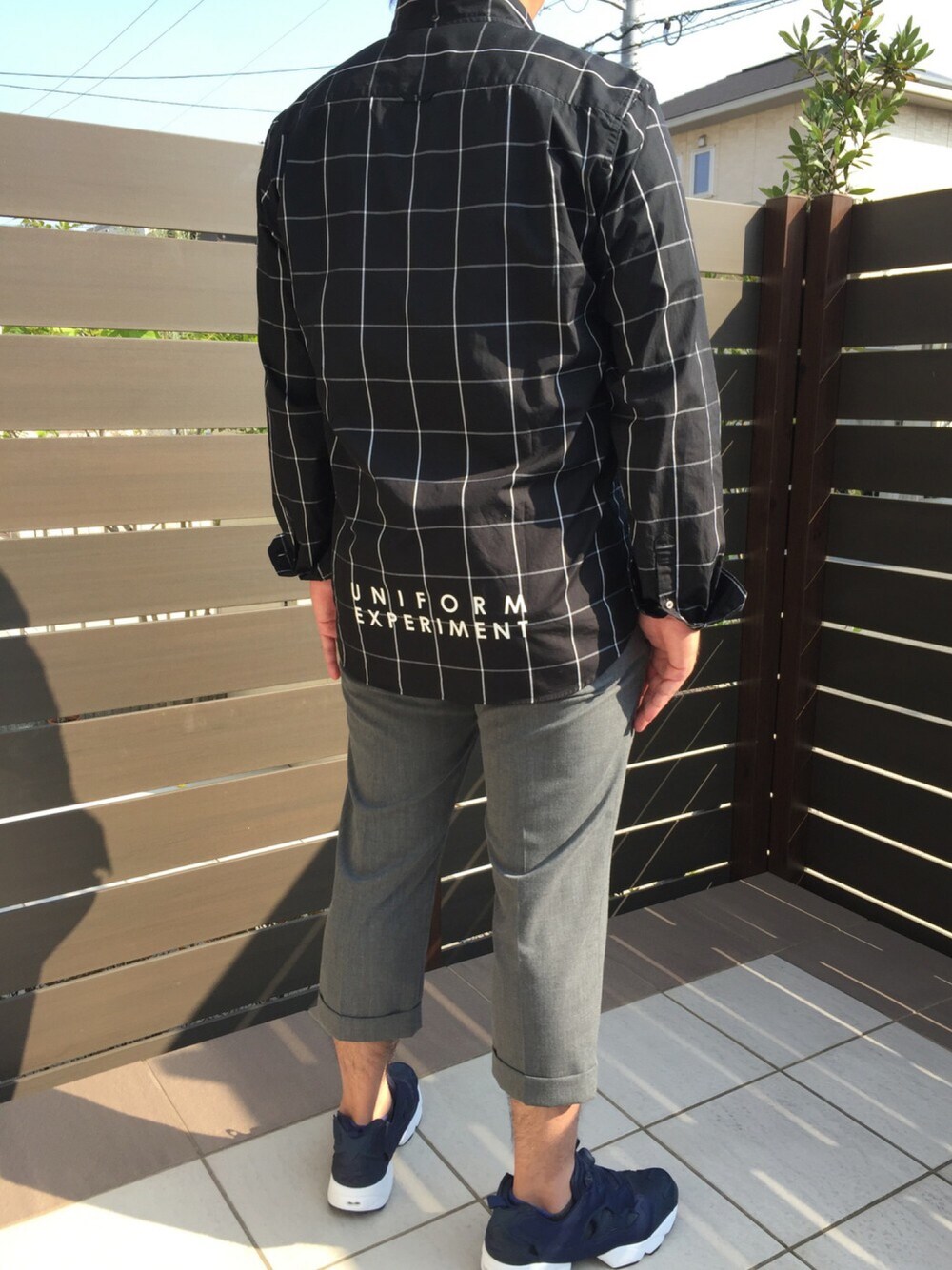 「SOPHNET.、uniform experiment、FCRB、リーボック(Reebok)、ポンプフューリー」｜「uniform experimentのアイテム（シャツ/ブラウス、ブラック系）」を使った、ひろぴーさん（メンズ・175cm）の秋コーディネートの1枚目の写真