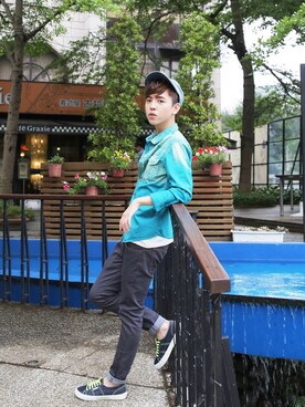 「SUPERGA（スペルガ）のアイテム（その他シューズ）」を使った、轟炸機さん（メンズ・165cm）の秋コーディネート