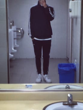 「アイテム（ジャージ）」を使った、limさん（メンズ・184cm・20代）の春コーディネート