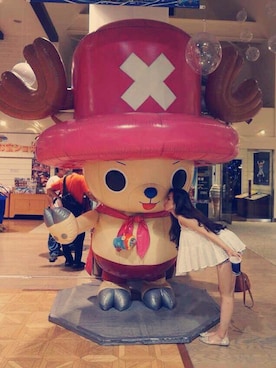 何芝芸さんのコーディネート