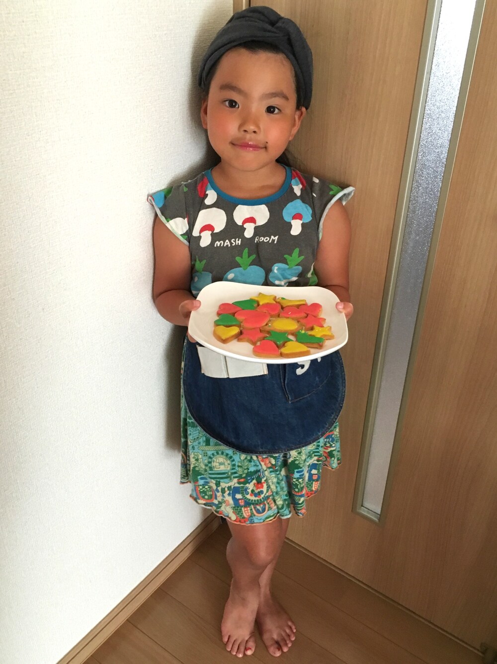 「BOOFOOWOO、ワンピース、エプロン、お誕生日祝い隊。」｜「BOOFOOWOOのアイテム（ワンピース/ドレス、その他）」を使った、YUNAchocoさん（キッズ・120cm）の夏コーディネートの1枚目の写真
