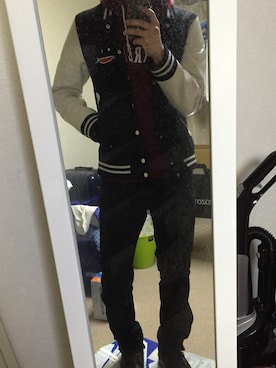 「UP START（アップスタート）のアイテム（スタジャン）」を使った、はっちゃんさん（メンズ・176cm）の冬コーディネート