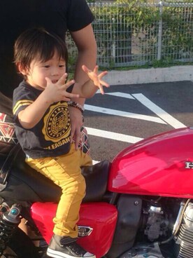 「しまむら（シマムラ）のアイテム（Pants、イエロー系）」を使った、nishiyamaさん（レディース・155cm）の冬コーディネート