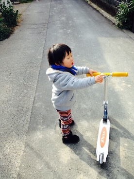 「GU（ジーユー）のアイテム（Hoodies、グレー系）」を使った、nishiyamaさん（レディース・155cm）の冬コーディネート