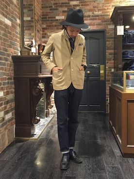 「LUMINOX（ルミノックス）のアイテム（腕時計）」を使った、窪田 孝之さん（メンズ・170cm）の秋コーディネート
