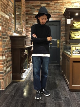 「adidas（アディダス）のオリジナルス チューブラーランナー [TUBULAR RUNNER]（スニーカー）」を使った、窪田 孝之さん（メンズ・170cm）の冬コーディネート