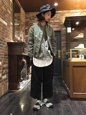 「NANO universe（ナノユニバース）のアイテム（サンダル）」を使った、窪田 孝之さん（メンズ・170cm）の冬コーディネート