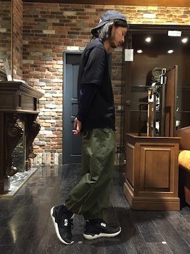 「adidas（アディダス）のオリジナルス チューブラーランナー [TUBULAR RUNNER]（スニーカー）」を使った、窪田 孝之さん（メンズ・170cm）の春コーディネート