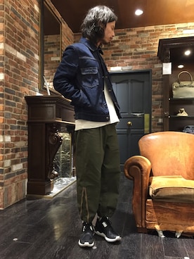 「A.P.C.（アーペーセー）のアイテム（ジャケット/アウター）」を使った、窪田 孝之さん（メンズ・170cm）の春コーディネート
