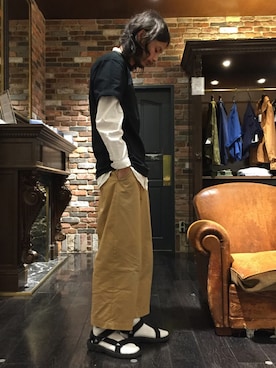 「Teva（テバ）のアイテム」を使った、窪田 孝之さん（メンズ・170cm）の春コーディネート