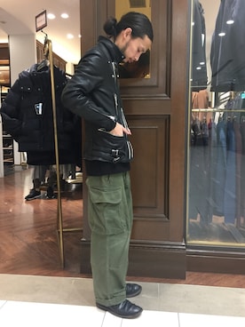 「フランス軍」｜「アイテム（ライダースジャケット）」を使った、窪田 孝之さん（メンズ・170cm）の冬コーディネート