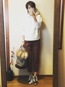 「COMPILATION（コンピレーション）のアイテム」を使った、もこさん（レディース・165cm）の秋コーディネート