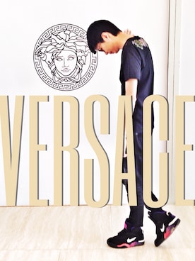 「VERSACE（ヴェルサーチ）のアイテム（その他）」を使った、romeo_lawさん（メンズ・180cm）の秋コーディネート