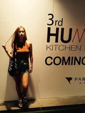 「H&M（エイチ・アンド・エム）のアイテム（キャミソール、ブラウン系）」を使った、옥왕さん（レディース）の夏コーディネート