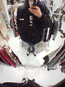 「NIKE（ナイキ）のアイテム（パーカー、ブラック系）」を使った、Owenさん（メンズ・176cm）の冬コーディネート