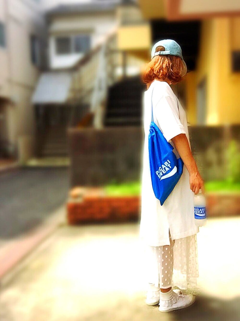 「ポカリコーデバトン、目を細めて見てください、綾瀬はるか、ごめんなさい、嘘です、ポカリスエット、オールホワイト、ワントーンコーデ」｜「LEPSIMのTシャツワンピースSS　715222（ワンピース、ホワイト系）」を使った、アクロン🚛🎶さん（レディース・163cm）の夏コーディネートの1枚目の写真